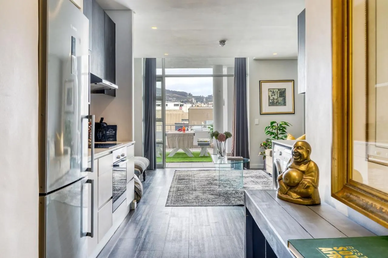 Backup-Powered Classic Luxury Apartment Cape Town