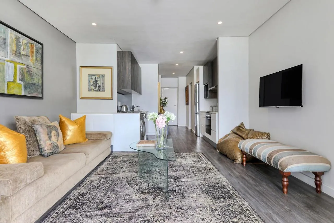 Backup-Powered Classic Luxury Apartment Cape Town 0*,  South Africa