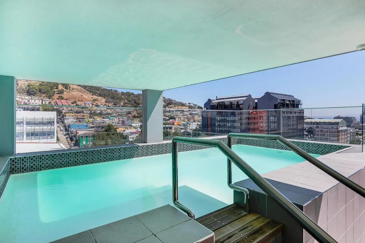 Backup-Powered Classic Luxury Apartment Cape Town