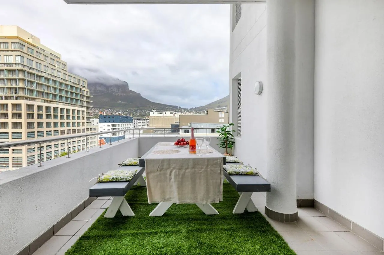 Backup-Powered Classic Luxury Apartment Cape Town