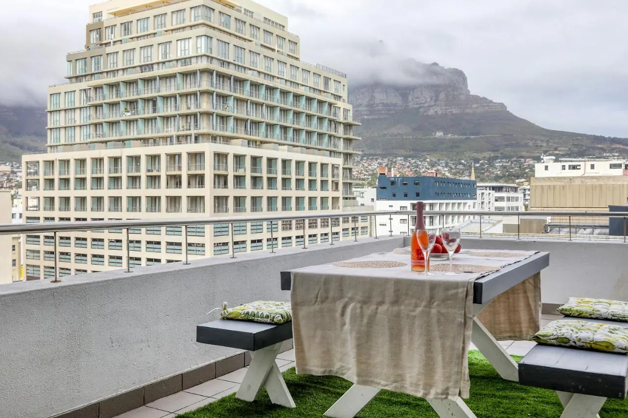 Backup-Powered Classic Luxury Apartment Cape Town South Africa